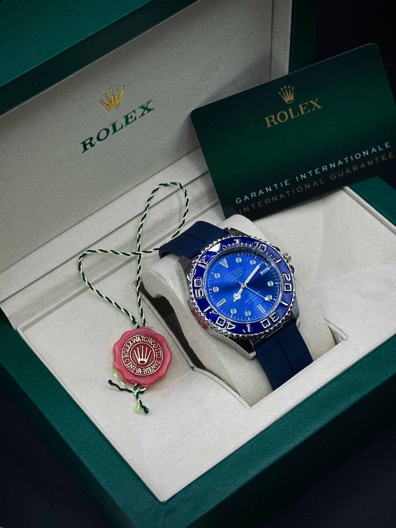 Roley submariner magnetic lock silicone straps - Image 2