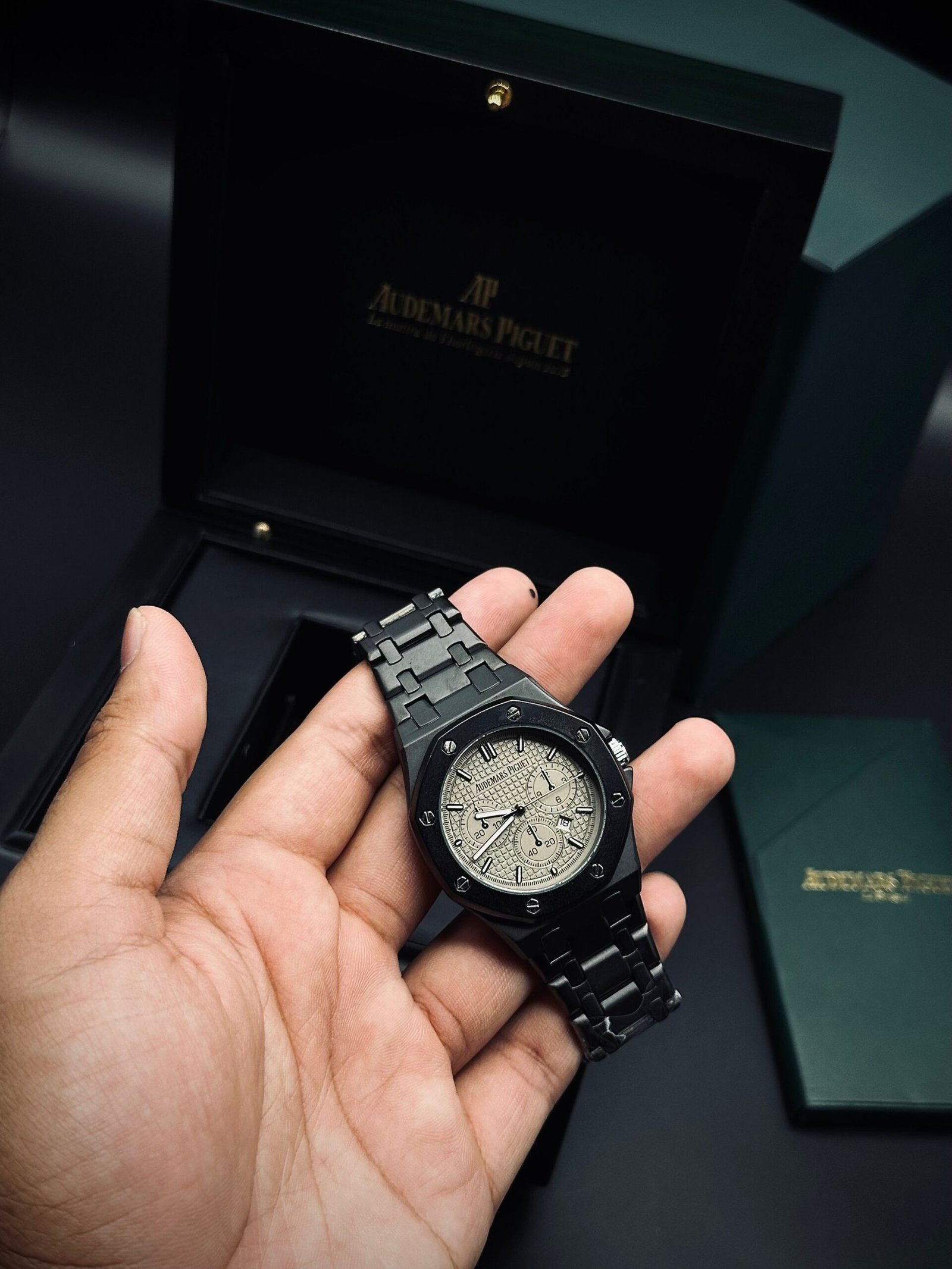 Audemars Piguet Royal Oak - Image 4