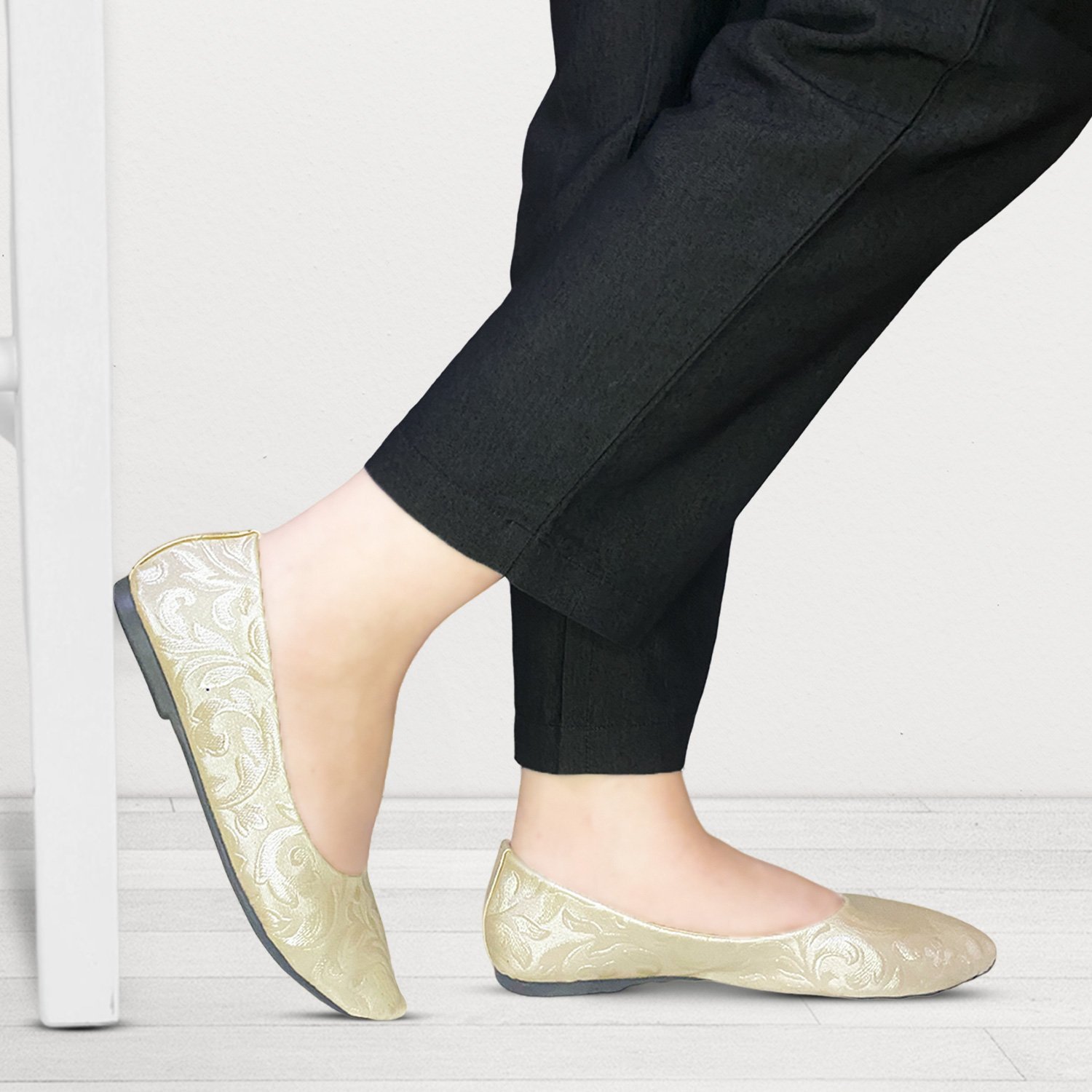 COURT SHOE | GOLD
