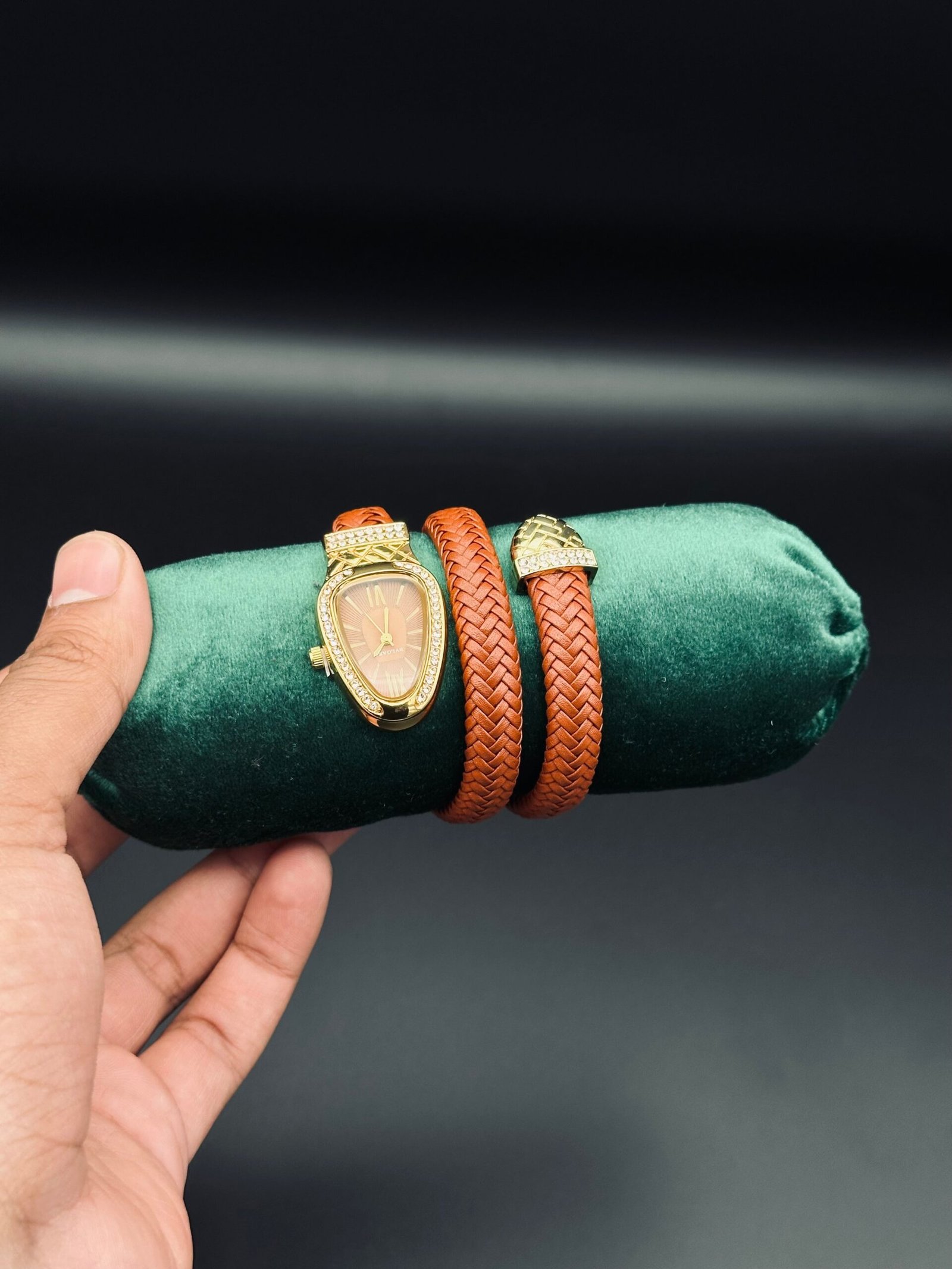 Ladies Snake Watch Leather-Straps