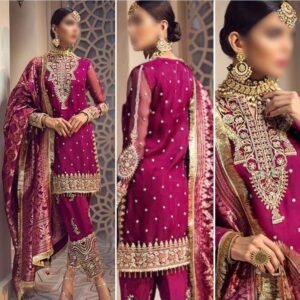 Anaya patry wear pink