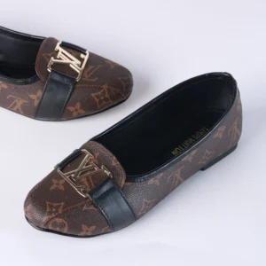 Louis Vuitton Flat Pumps