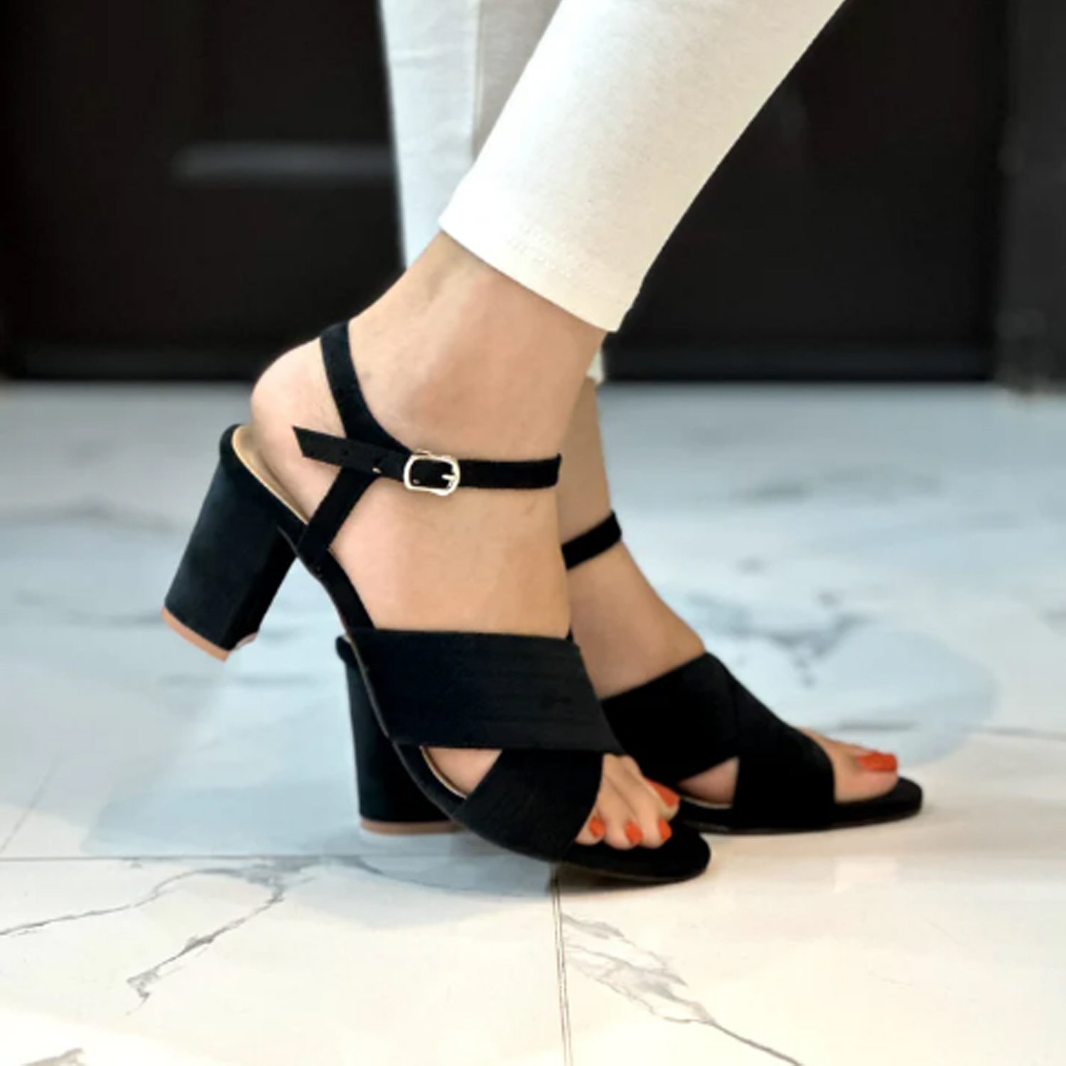 WOODEN BLOCK SANDAL | BLACK