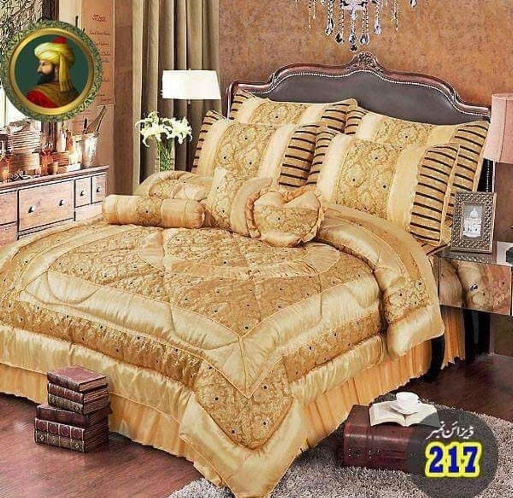 Luxury Fitted Razai 14 PCS Bridal Set Golden