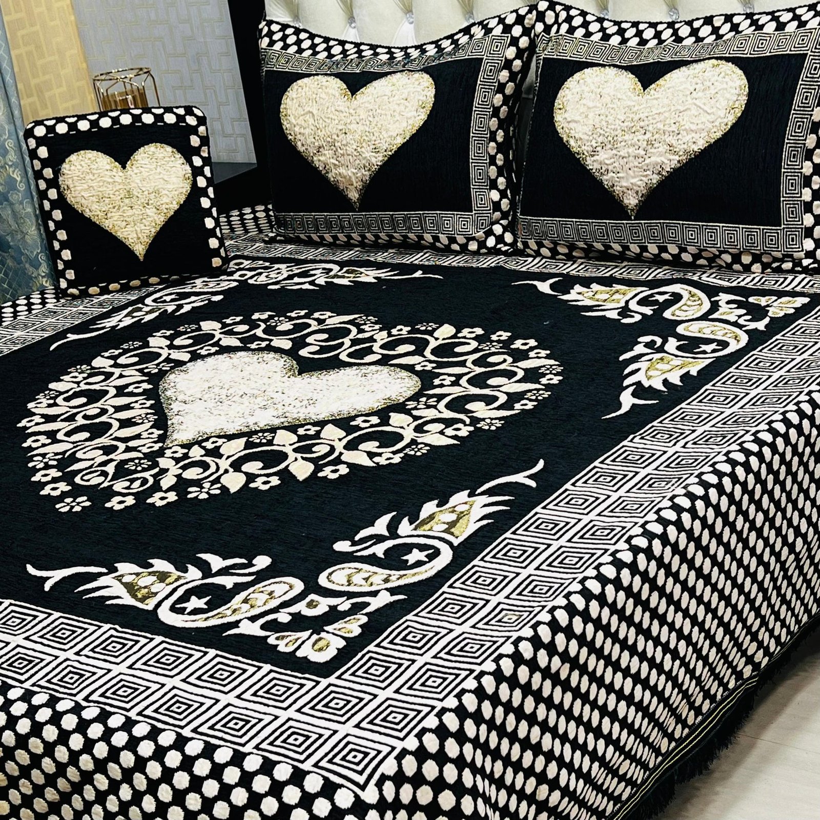 Velvet Bridal Bedsheet Set-4 Pcs 20